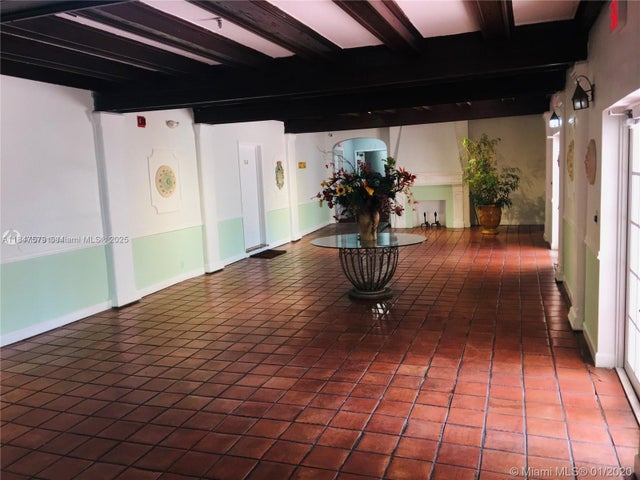 4 of 15 - 1200 Euclid Ave 208, Miami Beach, FL