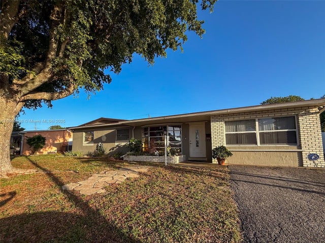 2 of 24 - 7320 Nw 2nd St, Pembroke Pines, FL