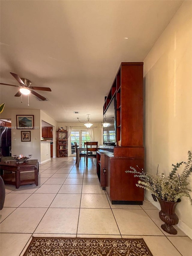 5 of 24 - 7320 Nw 2nd St, Pembroke Pines, FL
