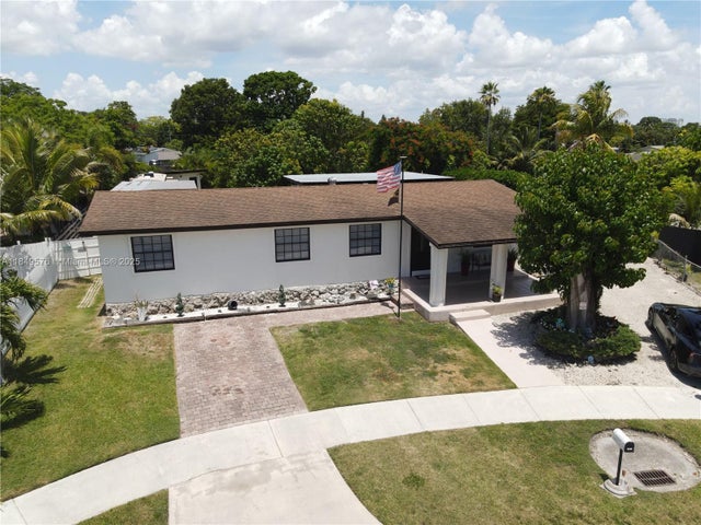 1 of 28 - 9971 Sw 198th St, Cutler Bay, FL