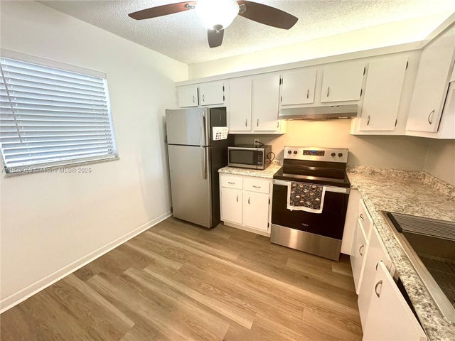4 of 15 - 2860 Somerset Dr 211k, Lauderdale Lakes, FL