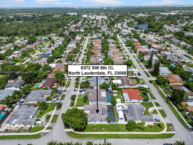 2 of 33 - 6572 Sw 8th Ct, North Lauderdale, FL