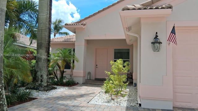 3 of 36 - 1946 Harbor View Cir, Weston, FL