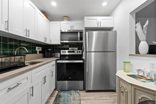 1 of 26 - 275 Farnham L 275, Deerfield Beach, FL