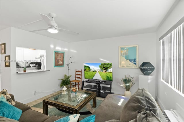 2 of 26 - 275 Farnham L 275, Deerfield Beach, FL