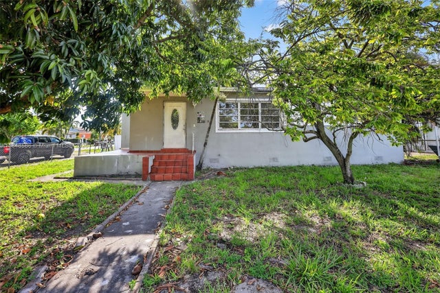 3581 W 2nd Ave, Hialeah