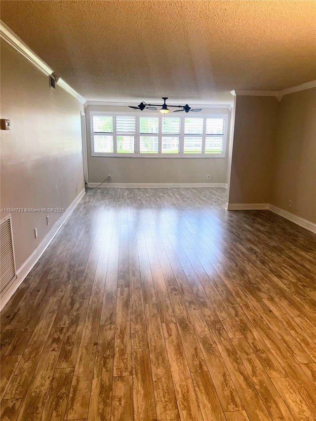 2 of 20 - 2901 N Nob Hill Rd 203, Sunrise, FL