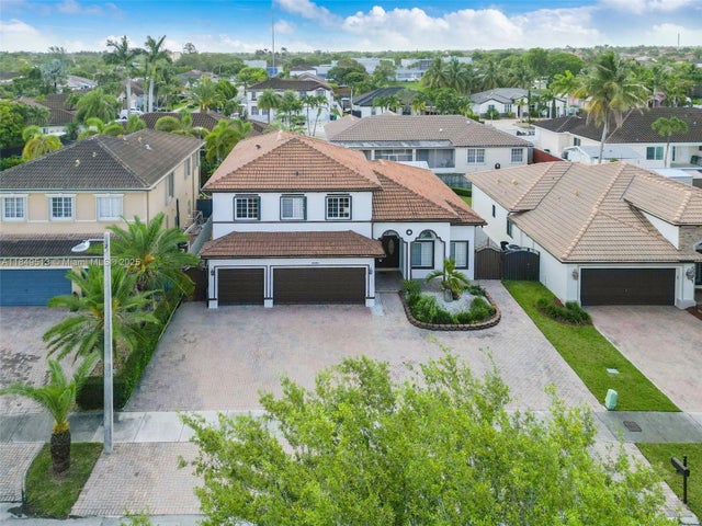 4 of 43 - 5051 Sw 163rd Ct, Miami, FL