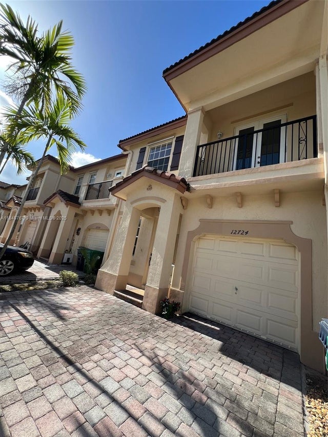 2 of 33 - 12724 Sw 133rd St, Miami, FL