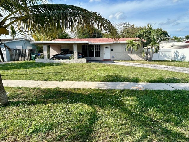 2 of 21 - 6881 Sw 6th St, Pembroke Pines, FL