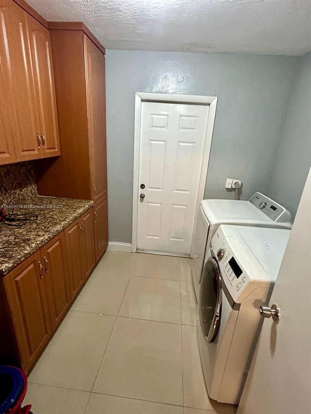 3 of 21 - 6881 Sw 6th St, Pembroke Pines, FL