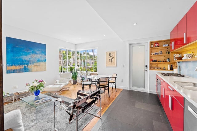 3 of 16 - 934 16th St 2, Miami Beach, FL