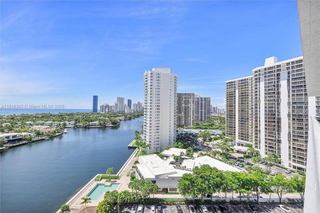 2 of 45 - 20515 E Country Club Dr 1747, Aventura, FL