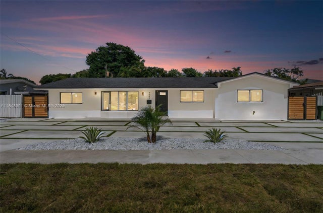 2 of 38 - 7993 W 18th Ln, Hialeah, FL