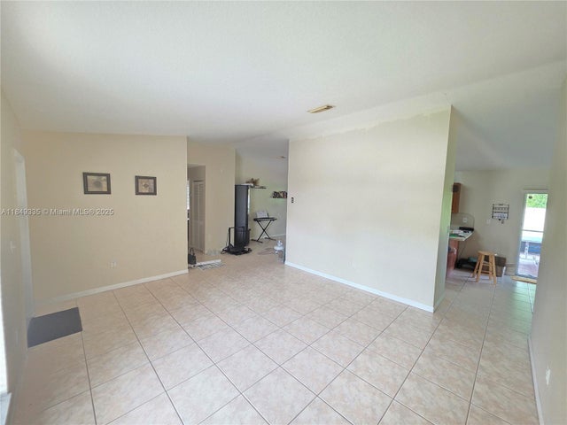 4 of 9 - 22037 Sw 129th Ave, Miami, FL