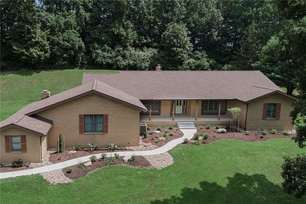 621 Highland Drive, Rayne Twp/Ernest