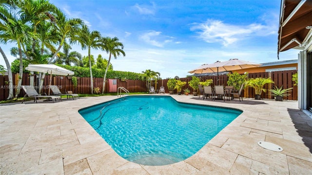 3 of 35 - 5212 Taft St, Hollywood, FL