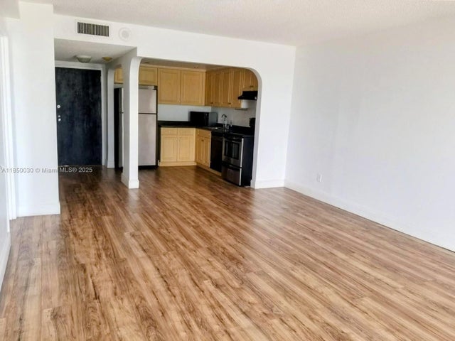 3 of 15 - 13499 Biscayne Blvd 612, North Miami, FL