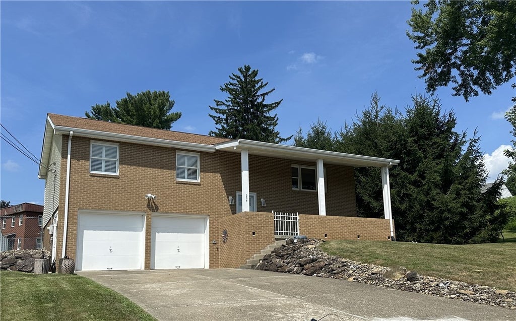 204 Morrow Way, Hopewell