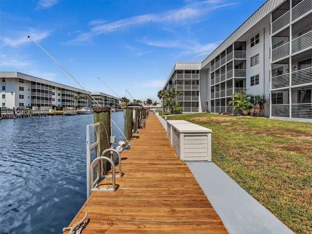 5 of 58 - 3600 Ne 170th St 102, North Miami Beach, FL