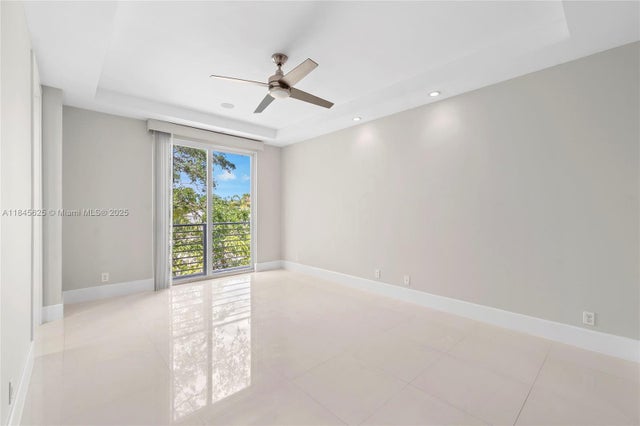 5 of 18 - 811 Se 12th Ct, Fort Lauderdale, FL