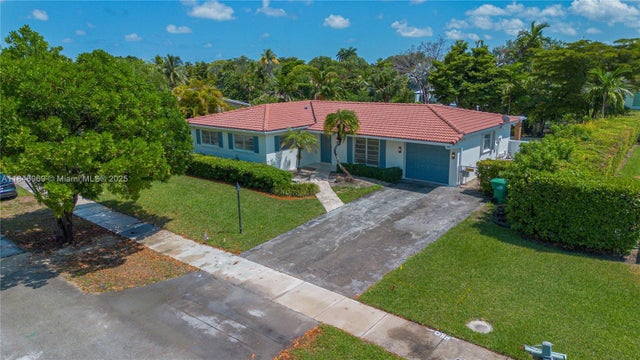 1 of 34 - 10420 Sw 98th St, Miami, FL