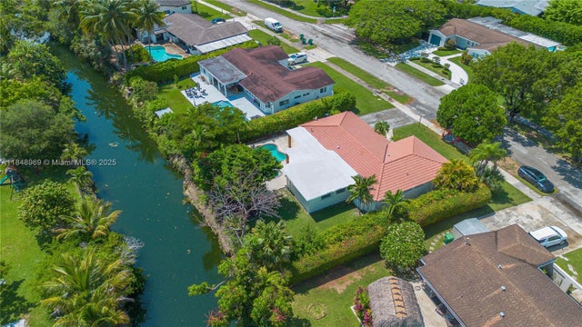2 of 34 - 10420 Sw 98th St, Miami, FL