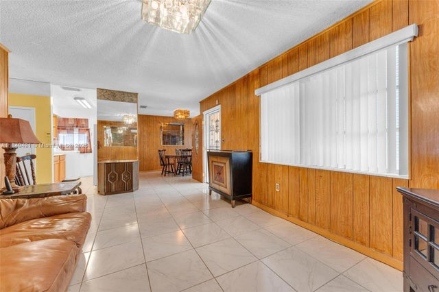 5 of 24 - 2238 Nw 58th St, Miami, FL