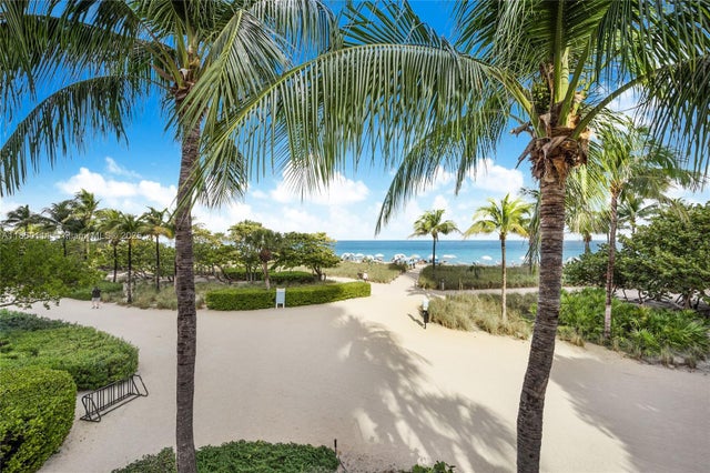 9801 Collins Ave Ph11 Renovated, Bal Harbour