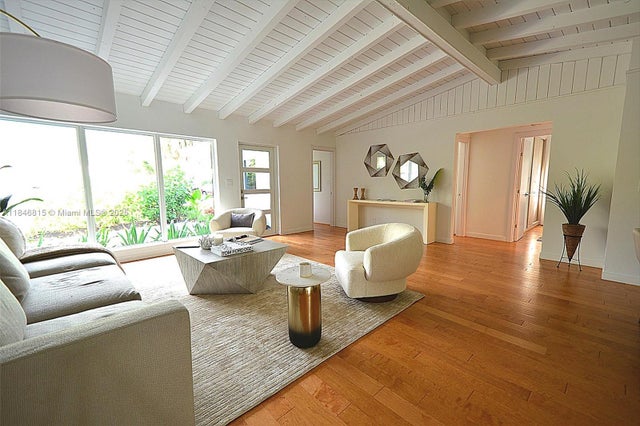 4 of 64 - 2643 Ne 26th Ter, Lighthouse Point, FL