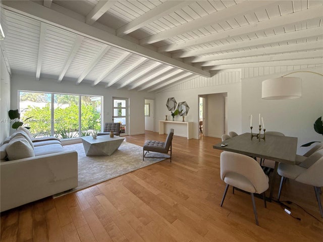 5 of 64 - 2643 Ne 26th Ter, Lighthouse Point, FL
