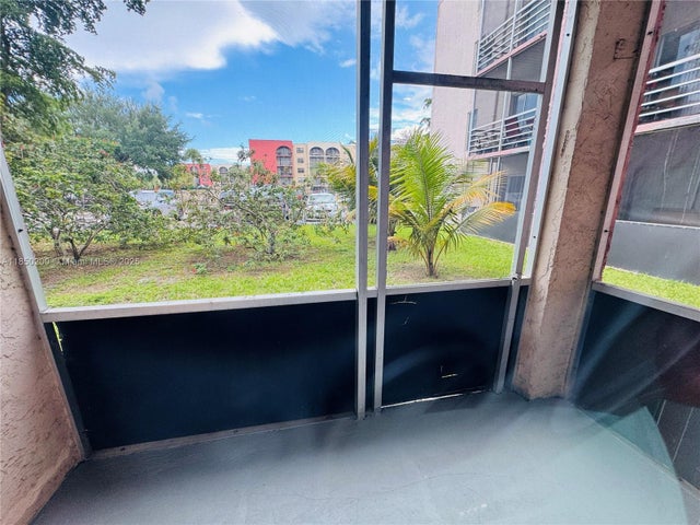 5 of 18 - 2800 Nw 56th Ave F104, Lauderhill, FL