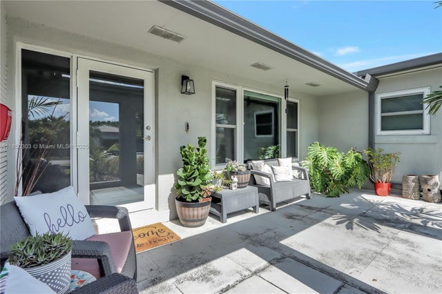 4 of 22 - 1824 Sw 100th Ave, Miami, FL