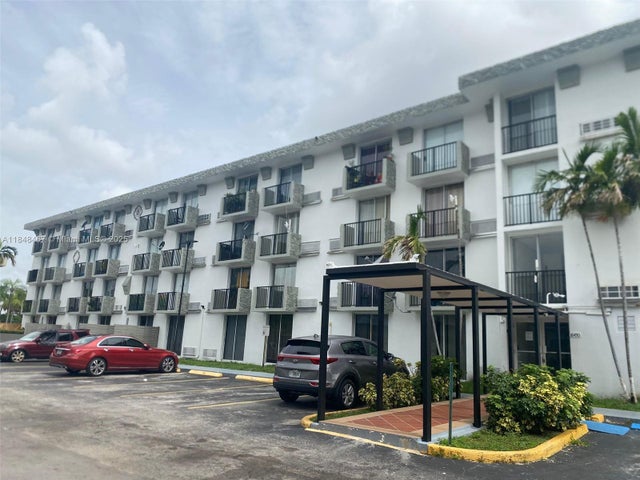 1 of 5 - 16450 Nw 2nd Ave 404, Miami, FL