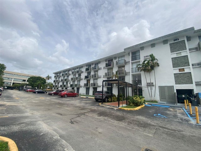 2 of 5 - 16450 Nw 2nd Ave 404, Miami, FL