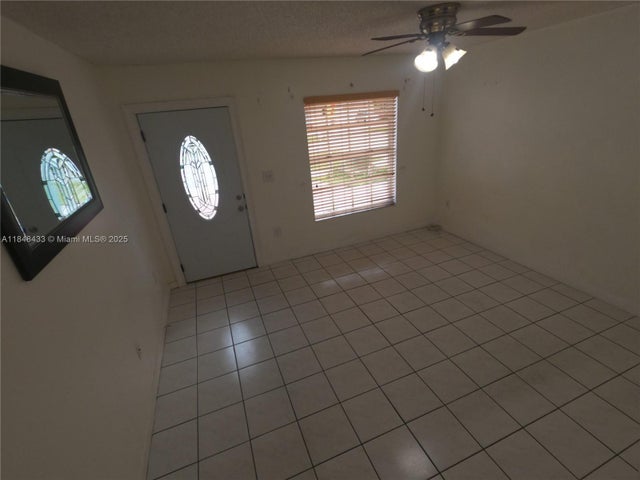 2 of 20 - 8945 Nw 114th St, Hialeah Gardens, FL