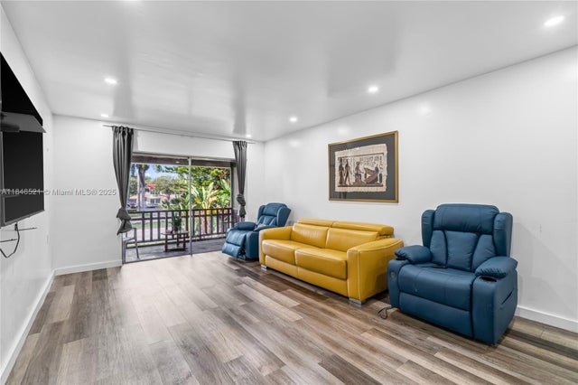 4 of 18 - 11217 Sw 88th St 202c, Miami, FL