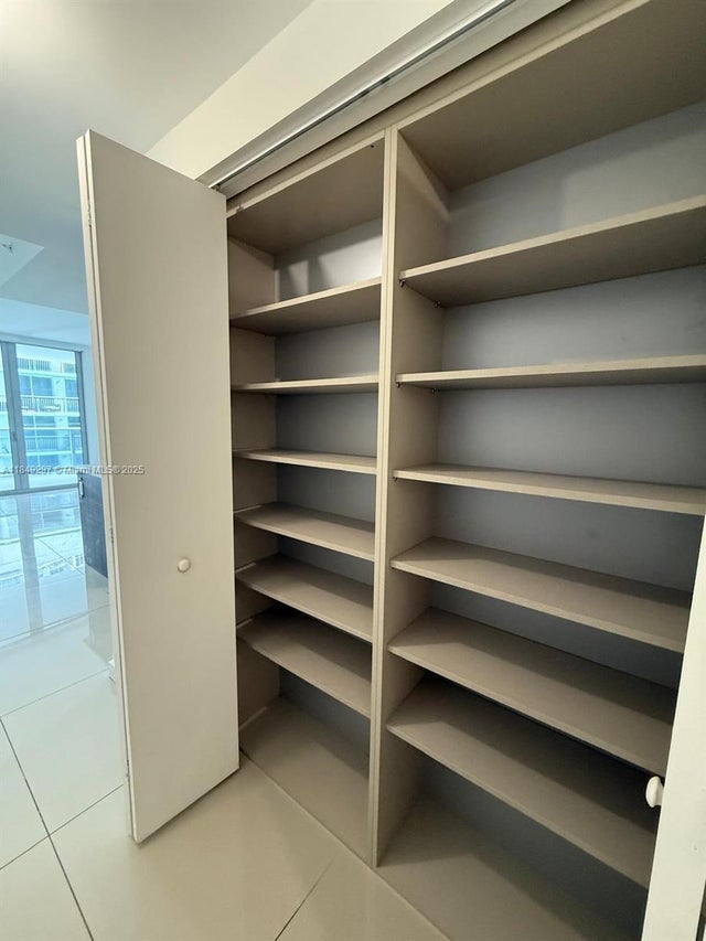 3 of 26 - 488 Ne 18th St 3204, Miami, FL
