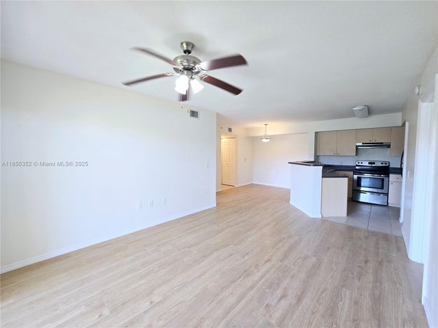 3 of 22 - 4180 San Marino Blvd 106, West Palm Beach, FL
