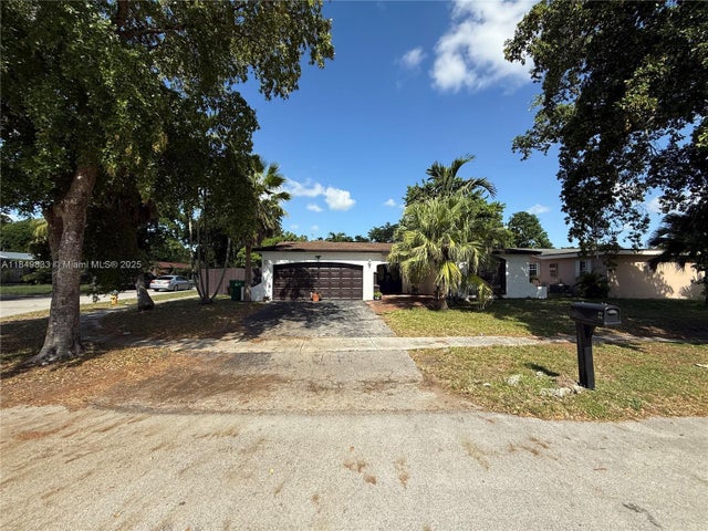 1 of 7 - 3404 Onyx Rd, Miramar, FL