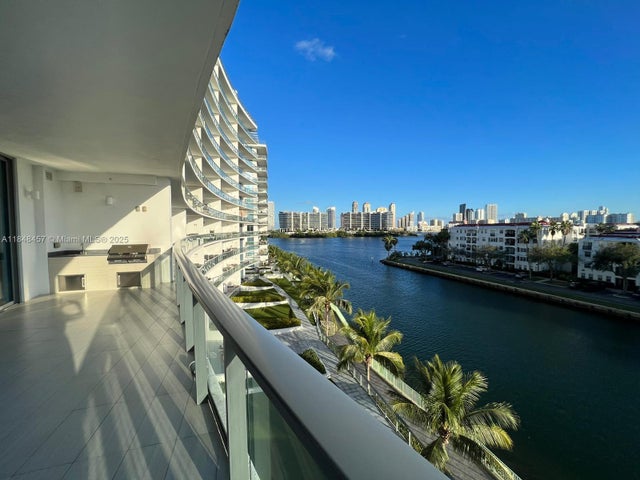 3 of 31 - 3250 Ne 188 St 403, Aventura, FL