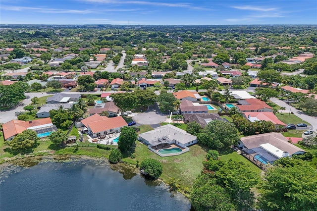 2 of 53 - 11957 Nw 26th Pl, Coral Springs, FL