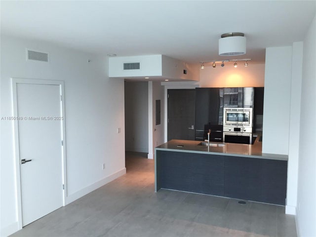 1 of 11 - 1080 Brickell Ave 4107, Miami, FL