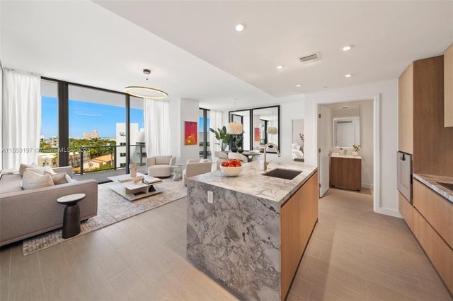 5 of 20 - 500 Alton Rd 807, Miami Beach, FL