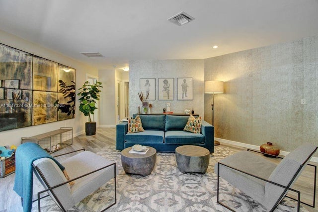 1 of 16 - 2716 Ne 27th Ct, Fort Lauderdale, FL