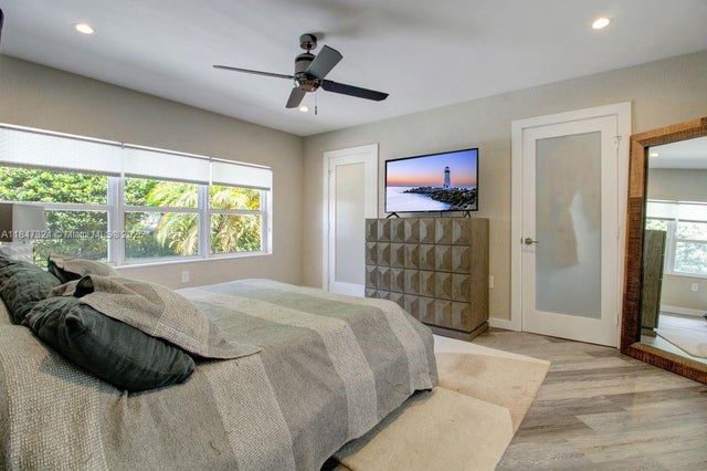 5 of 16 - 2716 Ne 27th Ct, Fort Lauderdale, FL