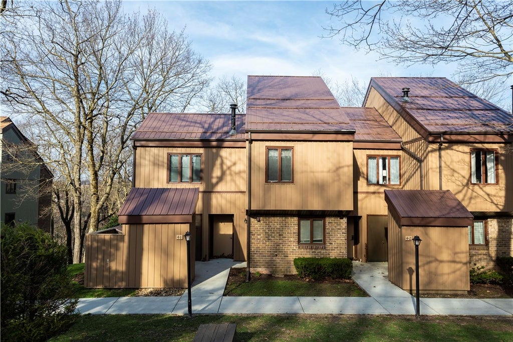 4-2 Mountain Villas Drive, Seven Springs Resort