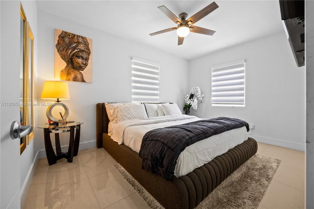 5 of 28 - 2520 Sw 13th St, Miami, FL
