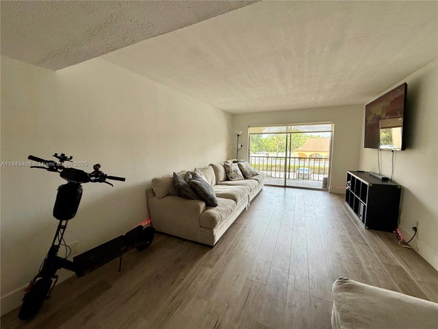 5 of 26 - 480 Nw 20th St 207, Boca Raton, FL