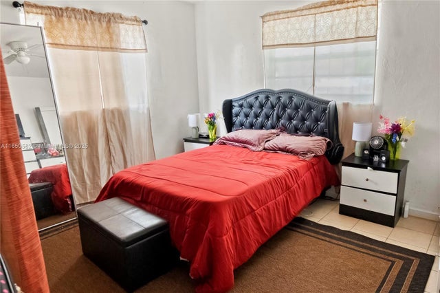 5 of 9 - 121 Sw 28th Ter, Fort Lauderdale, FL